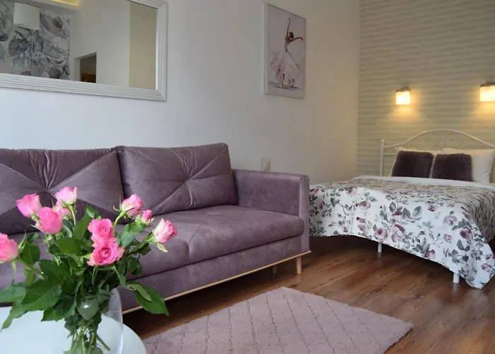Be my Guest - Center of Warsaw - Krucza Apartment, Metro Wi-Fi