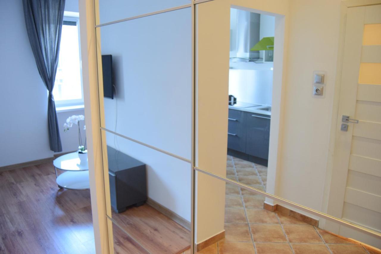 Apartament Be My Guest - Krucza Elegant - Rondo De Gaulle'a Center Of Metro Wi-fi Breakfast