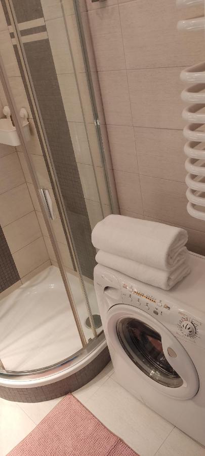 Apartament Be My Guest - Krucza Elegant - Rondo De Gaulle'a Center Of Metro Wi-fi Breakfast Warszawa