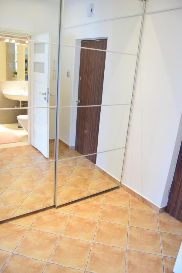 Apartament Be My Guest - Krucza Elegant - Rondo De Gaulle'a Center Of Metro Wi-fi Breakfast *