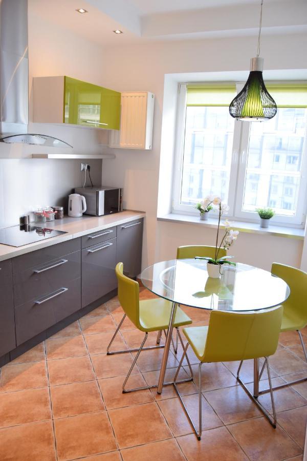 Apartment Be My Guest - Krucza Elegant - Rondo De Gaulle'a Center Of Metro Wi-fi Breakfast Warsaw