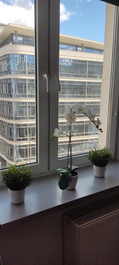Be My Guest - Krucza Elegant - Rondo De Gaulle'a Center Of Metro Wi-fi Breakfast Apartment *
