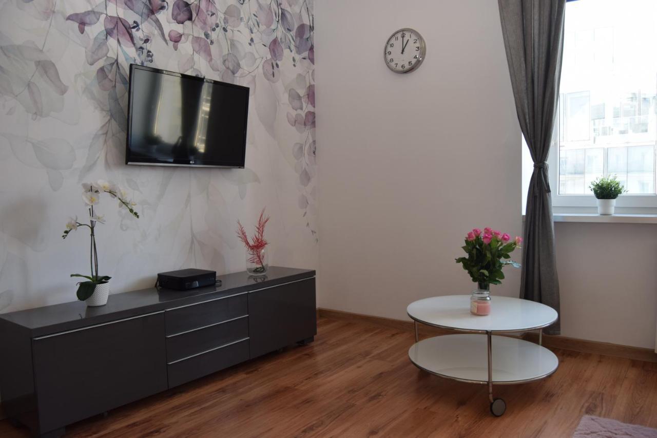 Apartment Be My Guest - Krucza Elegant - Rondo De Gaulle'a Center Of Metro Wi-fi Breakfast Warsaw